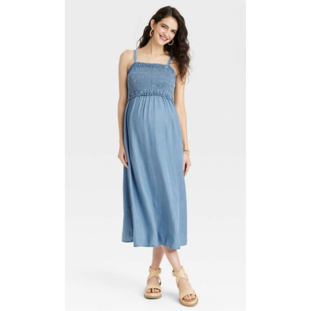Ingrid & Isabel Maternity Maxi Dress Womens XXL Blue Chambray Smocked Lyocell